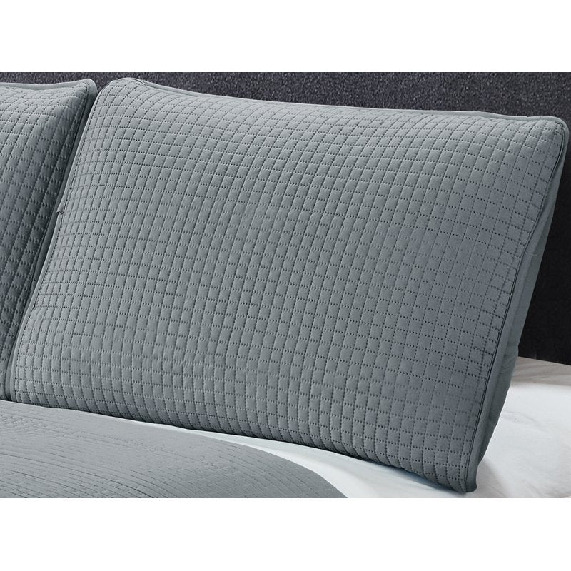 Grey Twin/Twin-XL Quilt Set with Matching Shams - Carter Box Stitch 3-Piece