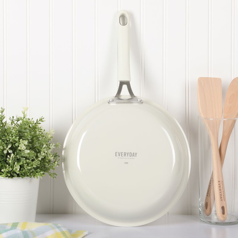 10-Inch Aluminum Fry Pan - Charlemont Collection
