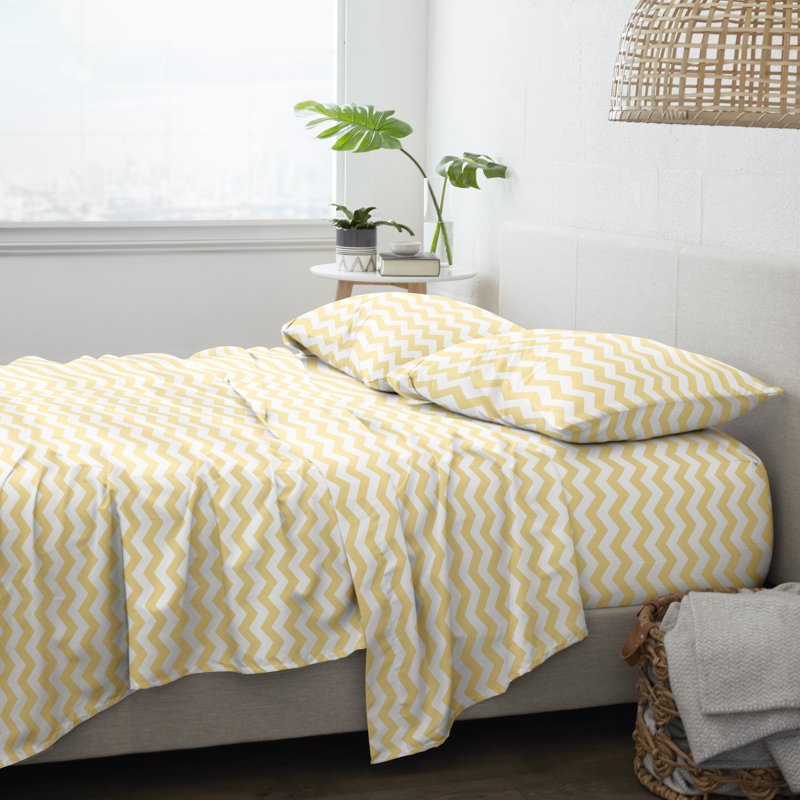 King Microfiber Bed Sheet Set with Patterned Arrow Design - Yellow