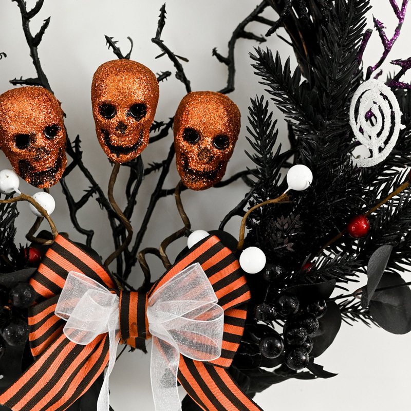 Halloween Skull Ghost Wreath - Indoor & Outdoor Halloween Decoration - Variation A