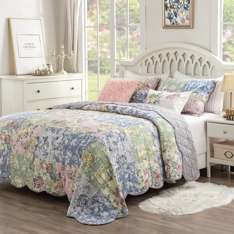Full/Queen Patchwork Floral Quilt Set with Shams - Cotton Bed Cover