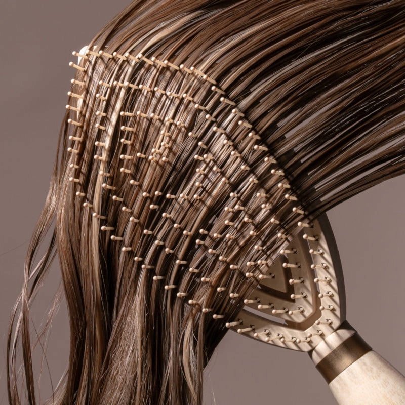 Fine Hair Detangler Brush - Eco-Friendly Bamboo Design