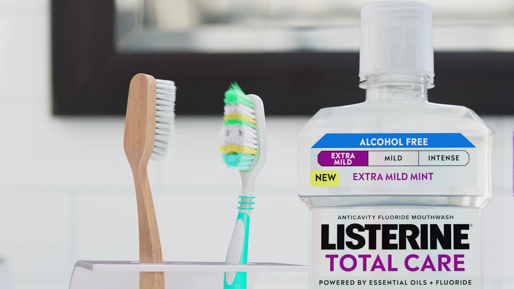 Ultraclean Alcohol-Free Mouthwash with Whitening Protection, Mild Mint, 1L