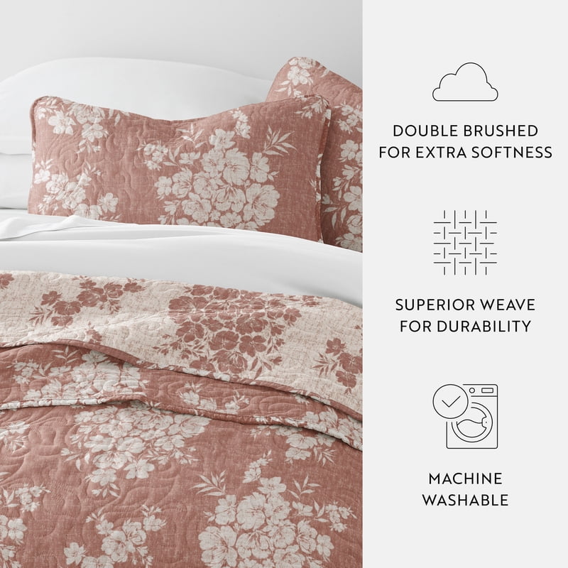 Twin Terracotta Reversible Quilt Set with Shams - Distressed Bouquet