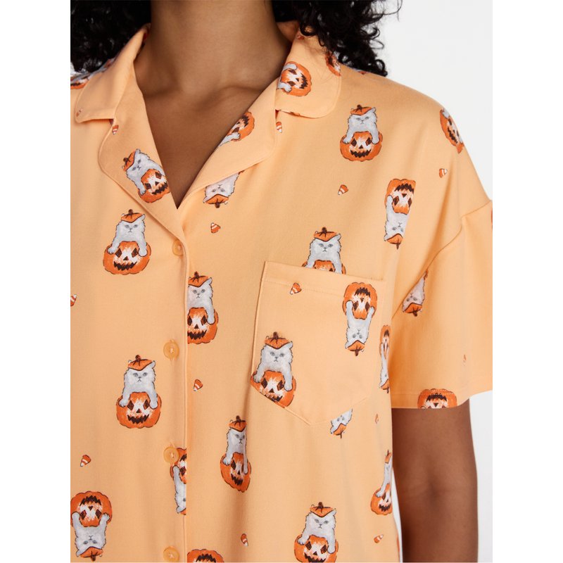 Women's Halloween Notched Top and Shorts Pajama Set - Salmon Buff 3X