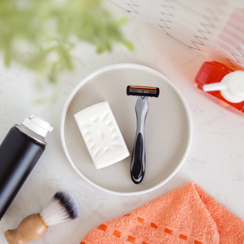 Men's 4-Blade Disposable Razors - 3-Count for Close Shave