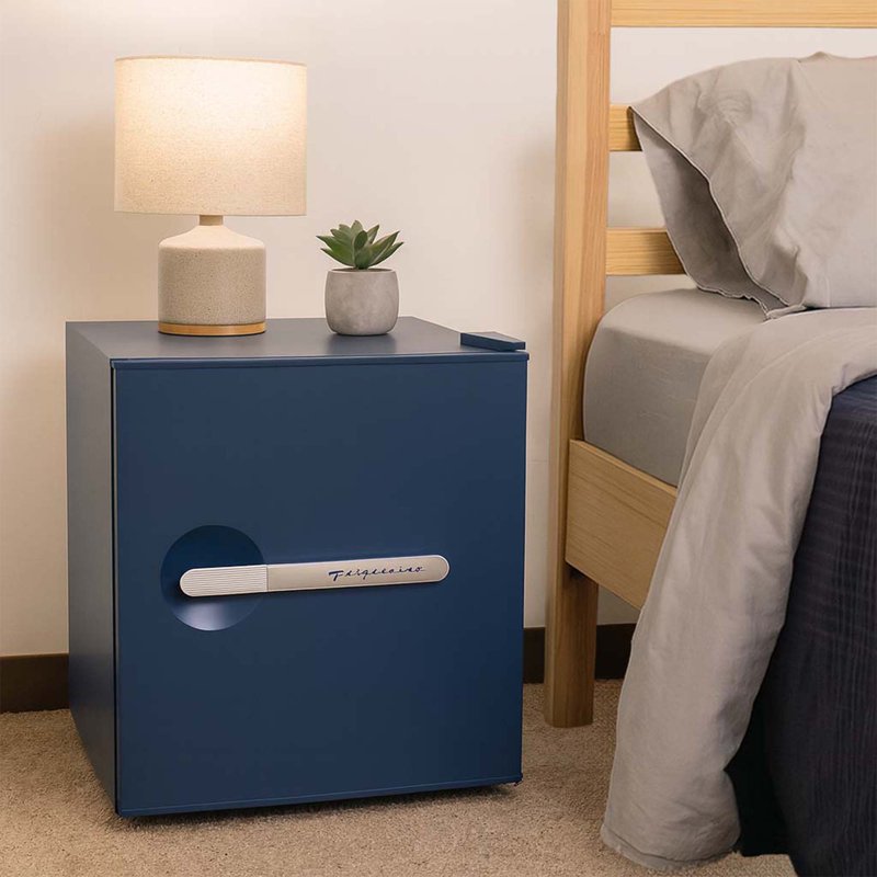 Retro Compact Refrigerator - 1.6 Cu. Ft. Mini Fridge with Chiller - Blue