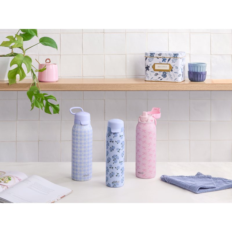 22oz Stainless Steel Water Bottle with QuickFill Lid - Hydrangea Bloom