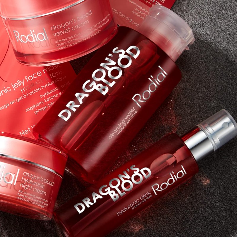 Hydrating Facial Cleansing Water with Dragon's Blood - 300ml