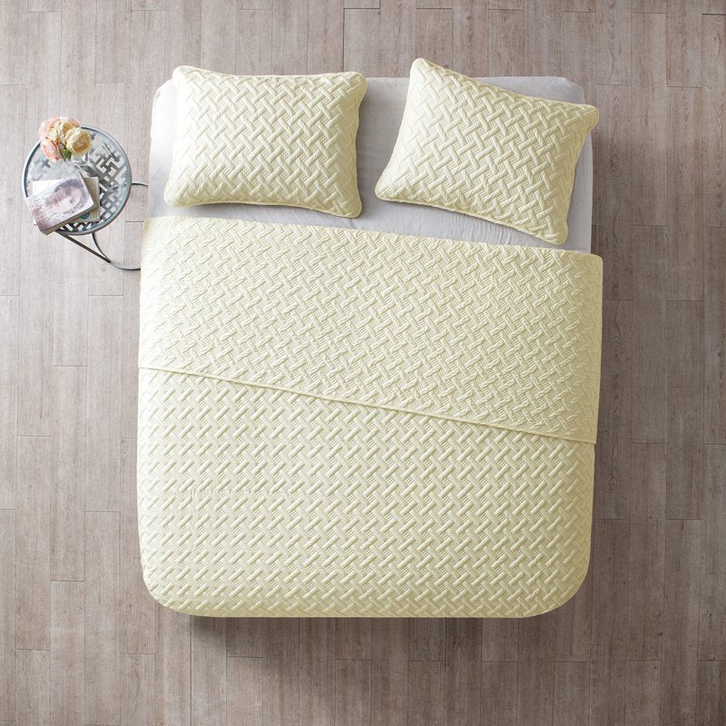 King Ivory Geometric Quilt Set - 3 Piece Bed Coverlet Bedding Set