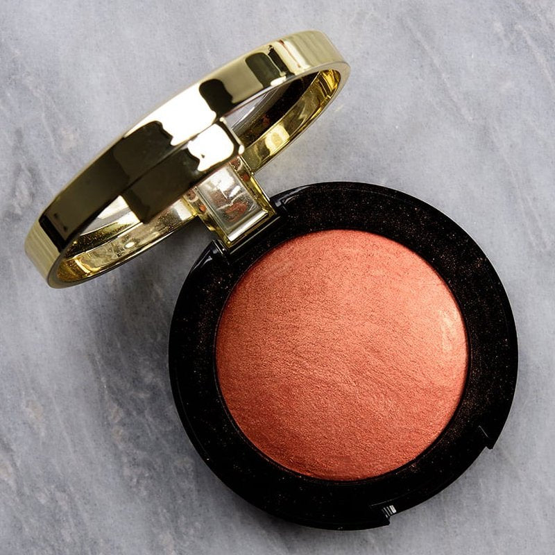 Baked Powder Blush - Sunbaked Terracotta Finish for Radiant Glow