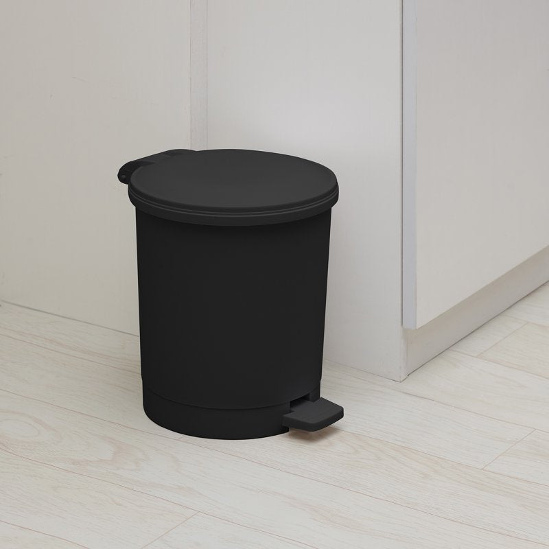 Compact Black Plastic Step Wastebasket - 4L Indoor Bin