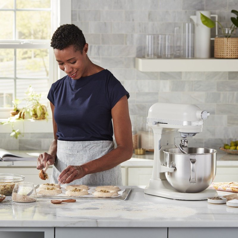 7 Quart Bowl-Lift Stand Mixer with Accessories - Milkshake