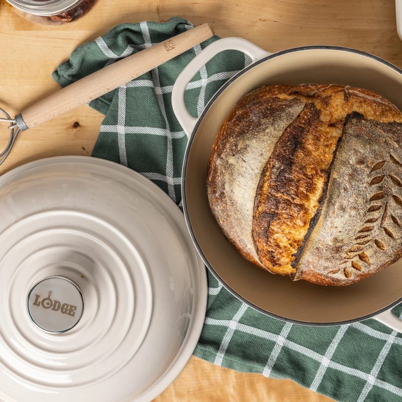 9.5-Inch Enamel Cast Iron Bread Oven - Oyster White