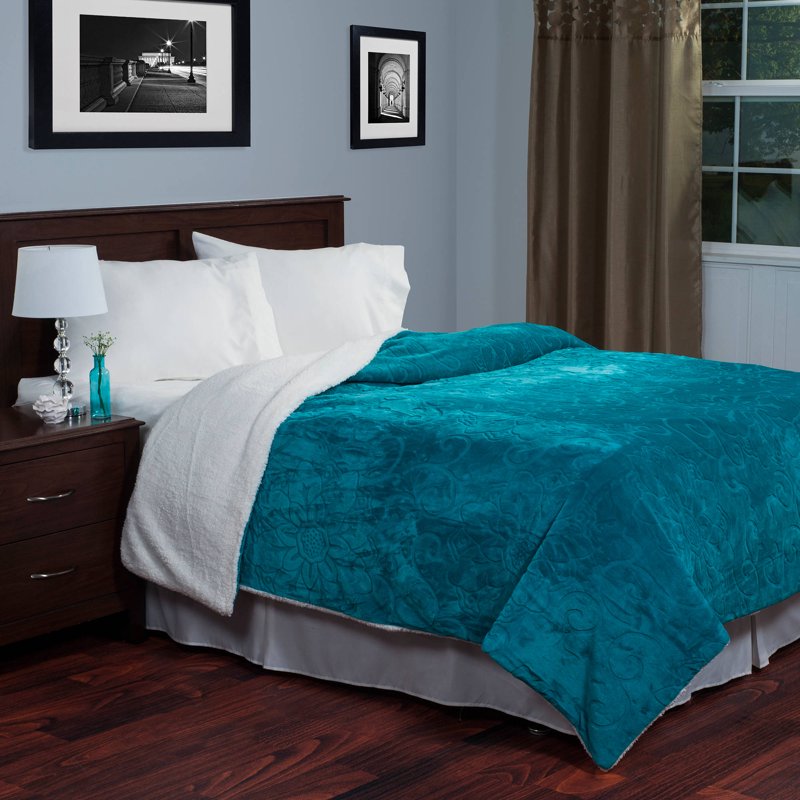 Full/Queen Floral Etched Sherpa Blanket - Teal