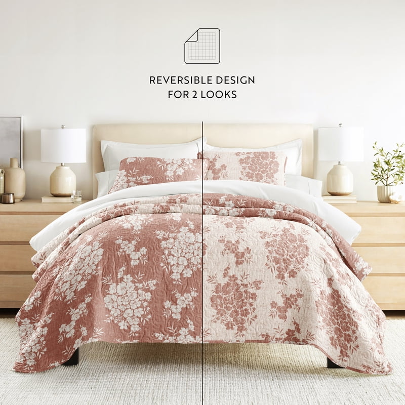Twin Terracotta Reversible Quilt Set with Shams - Distressed Bouquet
