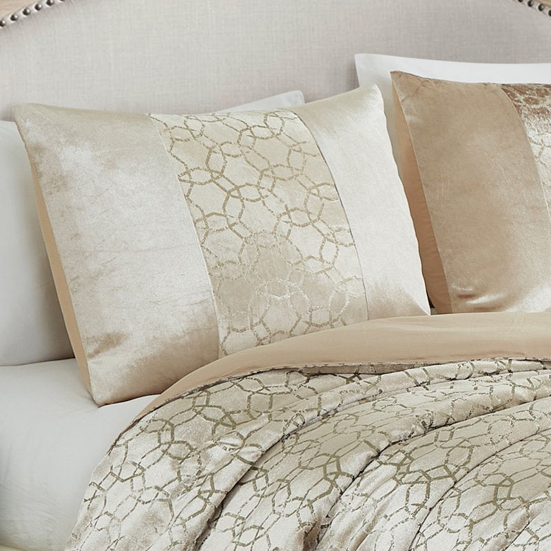 King Size Lightweigt Velvet Bedspread Set with Metallic Print – Breathable & Stylish