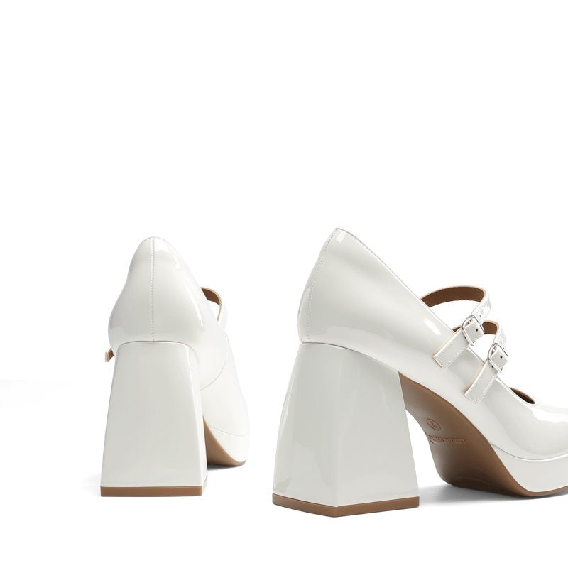 White Women's Y2K Double Strap Platform Mary Jane Heels with Square Toe and Chunky Block Heel - Size 6