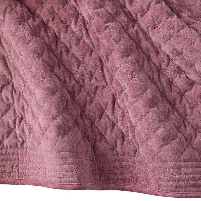 Better Homes & Gardens Violet Gem Tufted Matte Velvet Quilt - King