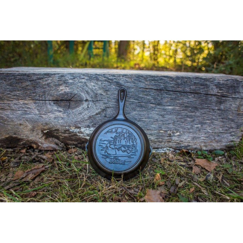 8" Cast Iron Skillet with Duck Scene - Lodge Wildlife Series