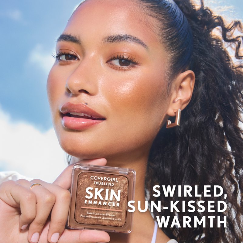 Luminous Baked Bronzer Powder with Hyaluronic Acid for Radiant Skin