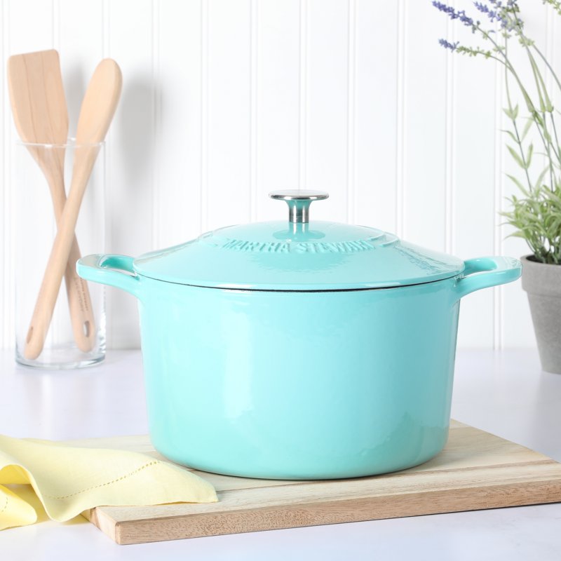 7-Quart Teal Enameled Cast Iron Dutch Oven - Everyday Eastwick