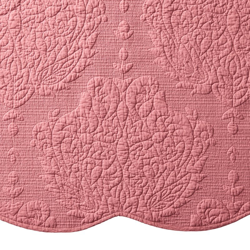 Better Homes & Gardens Paisley Medallion Cotton Quilt - Full/Queen, Rose, Scalloped Bedding