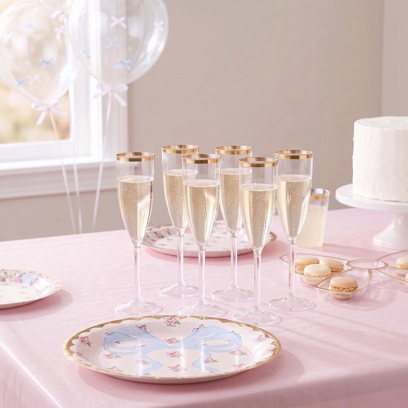 Clear Plastic Champagne Flutes - 6 oz, 4 Count with Gold Rim