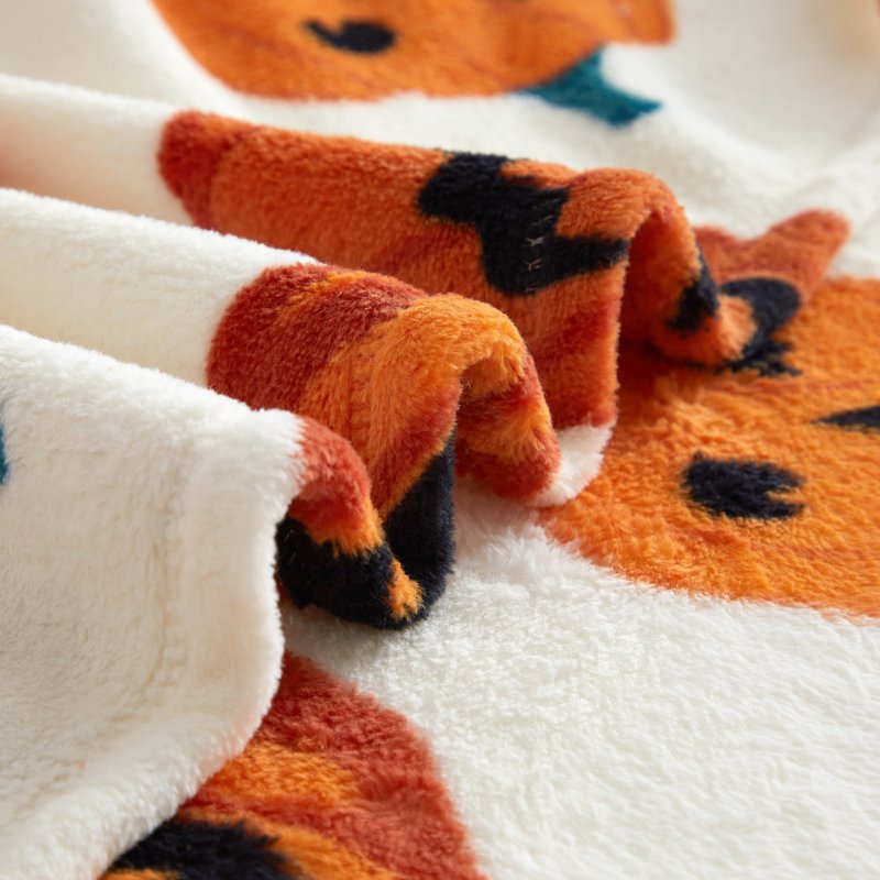 Halloween Jack-O'-Lantern Plush Oversized Couch Throw Blanket - Pumpkins, Cream & Orange, 50 x 72 in
