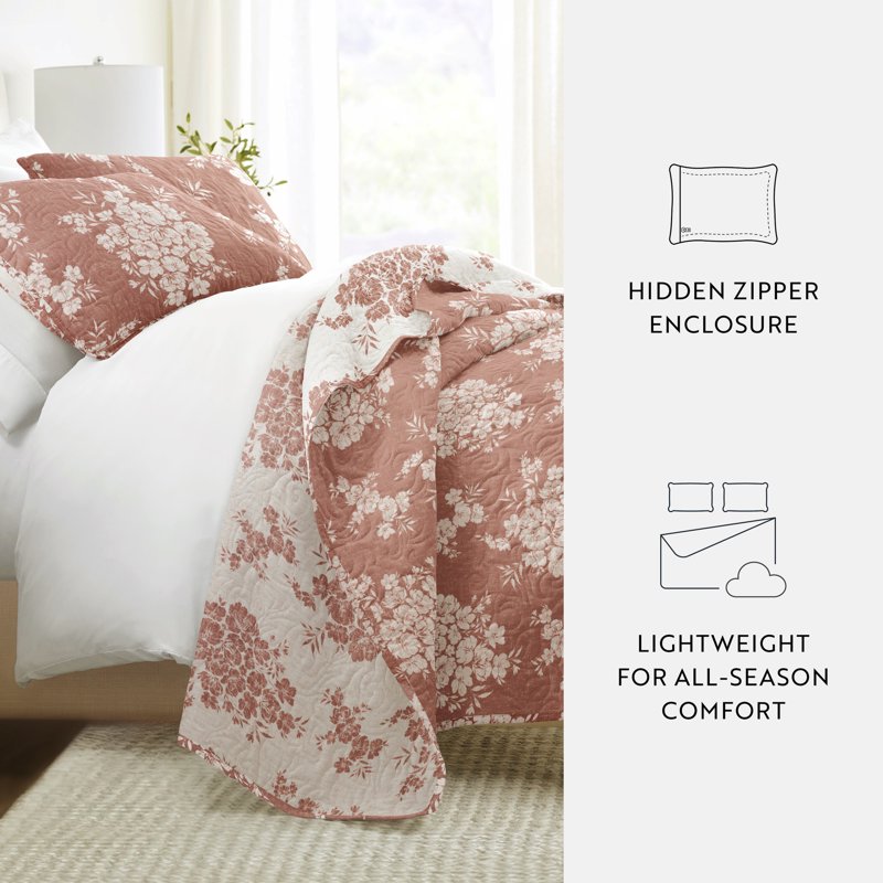 Twin Terracotta Reversible Quilt Set with Shams - Distressed Bouquet