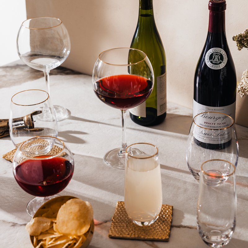 Stemless Wine Glasses Set of 4 - 18 oz with Gold Rim