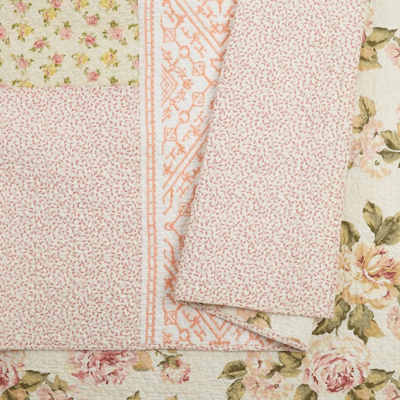 Pink Floral Cotton Quilt Full Size - Breathable Sweet Blooms Collection - Variation of F/QN, Blossoms