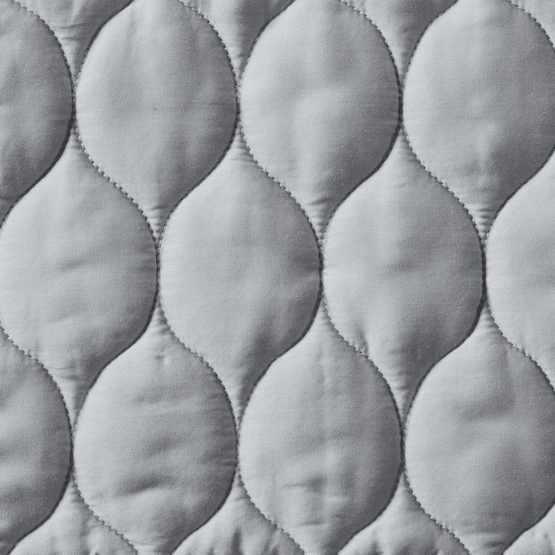 Full/Queen Silver Tencel Quilt - Reversible Soft Touch Bed Cover