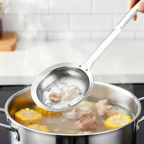 Fat Skimmer Spoon Filter Grease Foam Fine Mesh Stainless Steel Sieve Colander, Fry Oil Filter for Cooking Extra Fine Strainer with Handle Handheld Sieve Spoon for Food Strainer Kitchen Gadget (Medium)