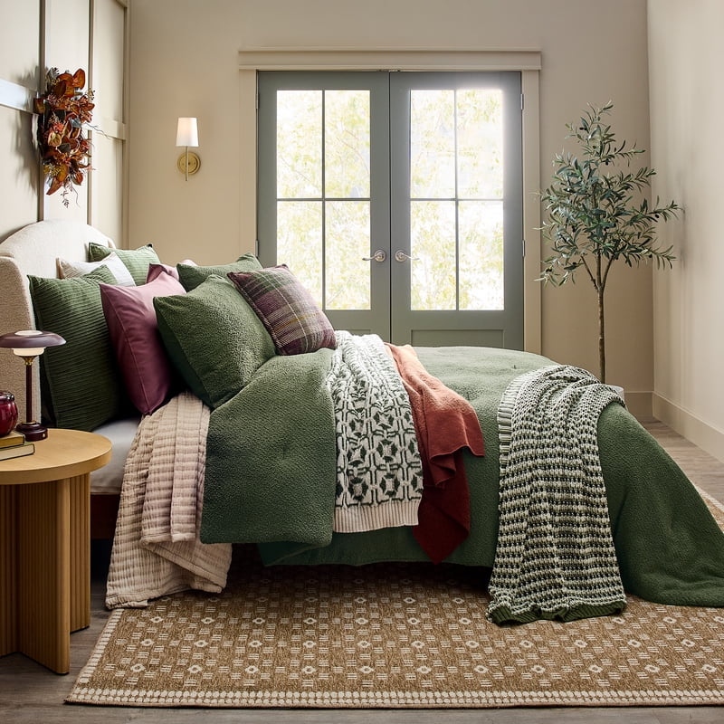 King Cozy Knit Comforter Set with Shams - Cypress Tree Pattern