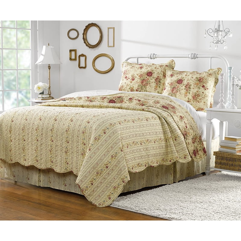 Full/Queen Antique Rose Reversible Cotton Quilt Set with Decorative Pillows - Ecru