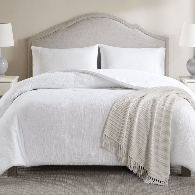 Full/Queen Reversible Down Alternative Comforter - All-Season White Seersucker