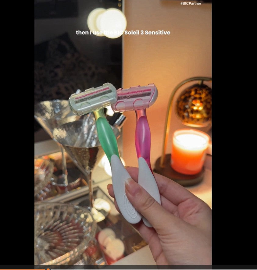 Disposable Women's Razors - 3 Blades with Comfort Shield