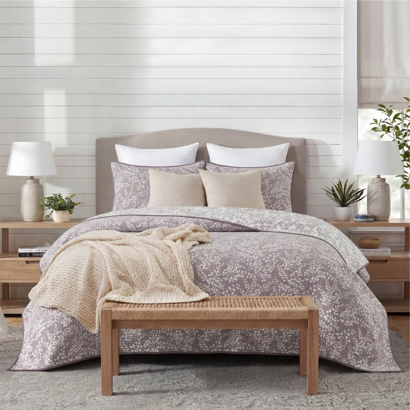 Full/Queen Botanical Floral Stitched Reversible Quilt Light Purple