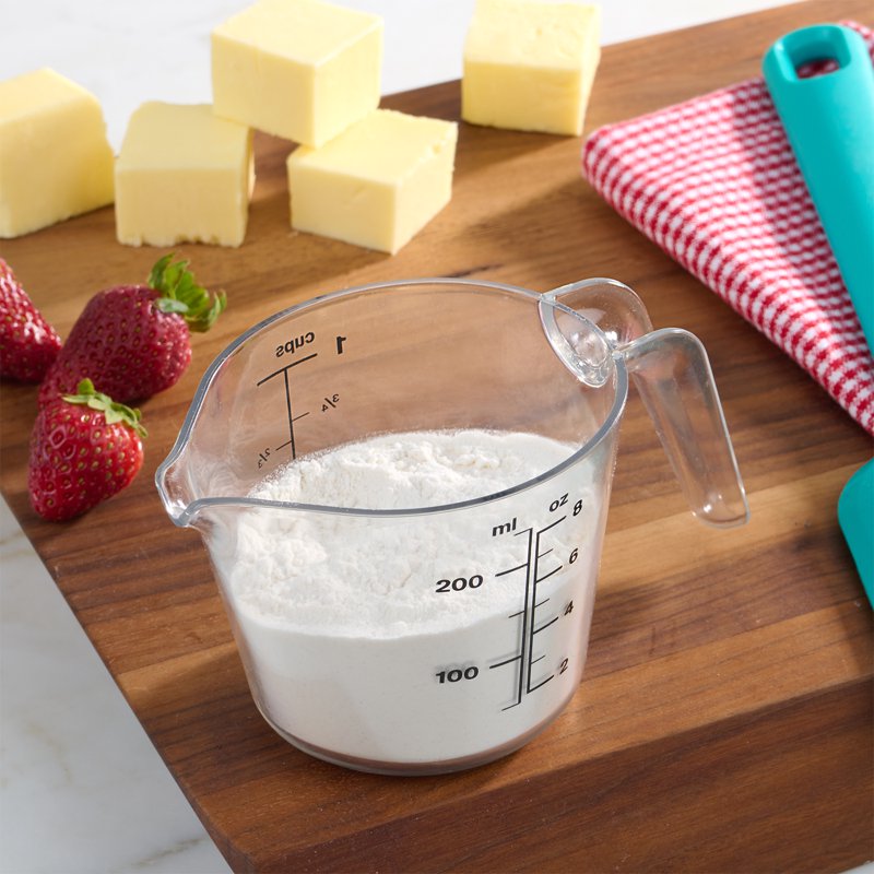 Large Spout Plastic Measuring Cup - 1 Cup, Clear