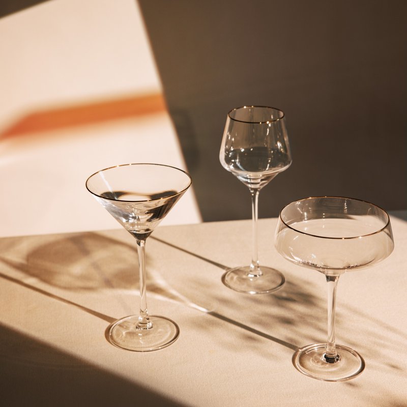 Gold Rim Wine Glass - Elegant Design for Entertaining