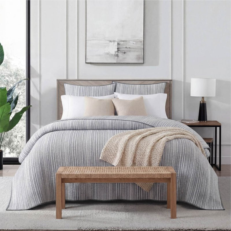 Black Full/Queen Stripe Quilt - Lightweight Reversible Bedding