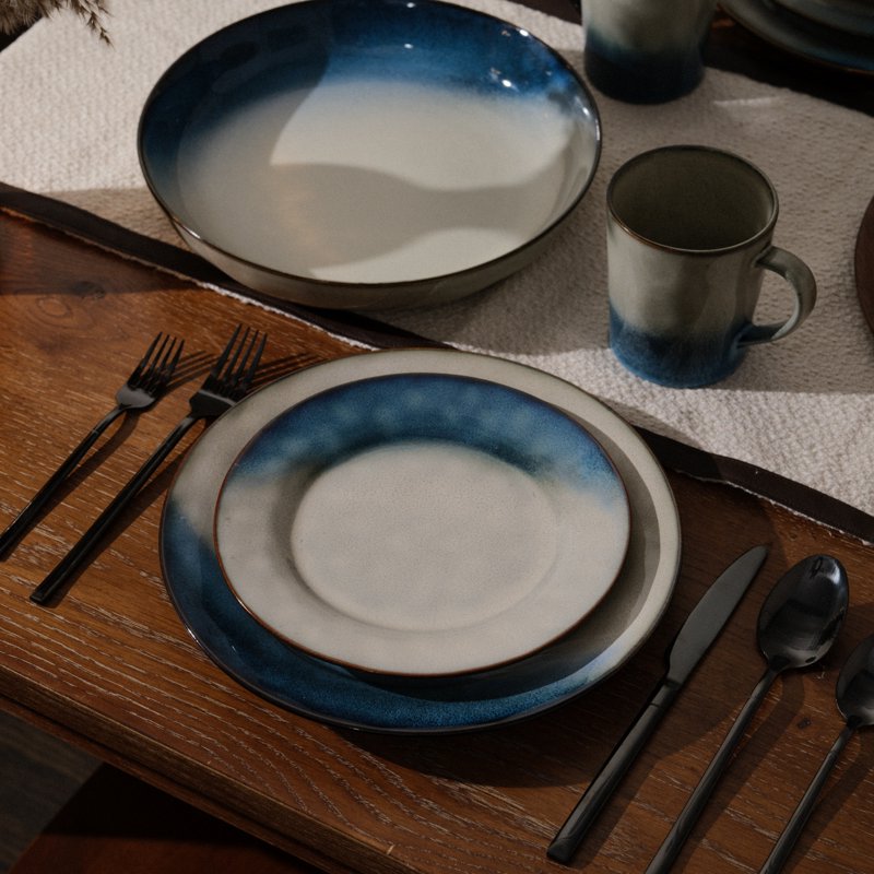 Canto Reactive Ceramic Serve Bowl - Deep Blue & White