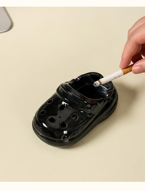 Perforated Shoe Ceramic Cigarette Ashtray ，Ceramic Desktop Ash Holder 4.5 Inch Cute Ashtray for Smokers,Smoking Ash Tray for Home Office Decoration