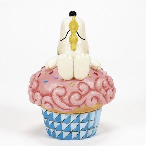 Enesco Peanuts by Jim Shore Collection Snoopy and Woodstock Laying on Cupcake Figurine- Stone Resin Hand Crafted Painted Collectible Peanuts Snoopy Figurines Birthday Home Decor Statue, 5.31 Inch