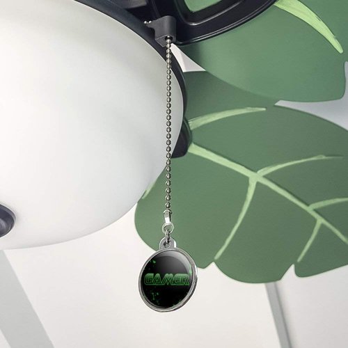 GRAPHICS & MORE Gamer Paint Splatter Gaming Geek Ceiling Fan and Light Pull Chain