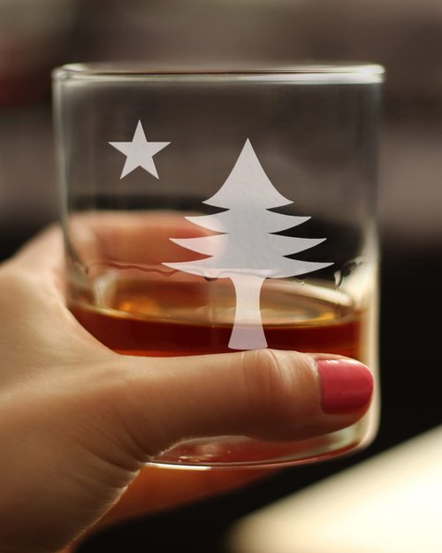 Bevvee Old Maine Flag - Whiskey Rocks Glasses - Set of 4 - Original 1901 State of Maine Flag Gifts for Women & Men Mainers - 10.25 Ounce