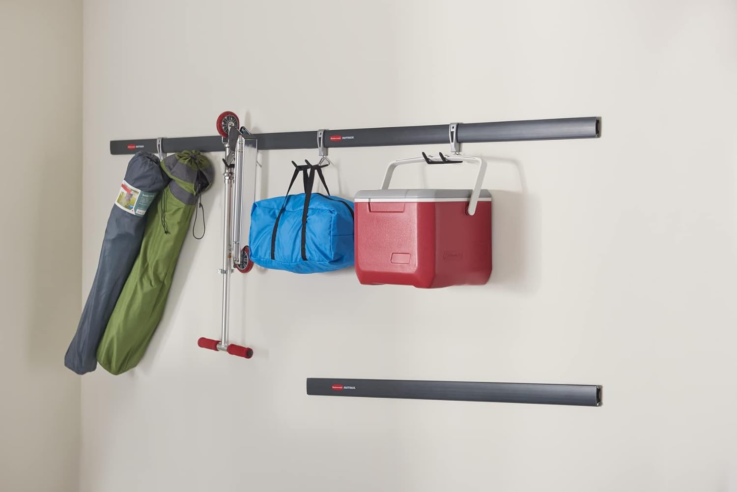 Rubbermaid FastTrack Cord Hook - Heavy-Duty Garage Storage for Cords, Ropes & Hoses