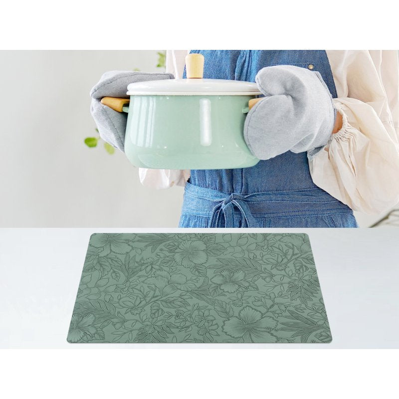 Faux Leather Placemats Set of 6 for Kitchen Dining - Green