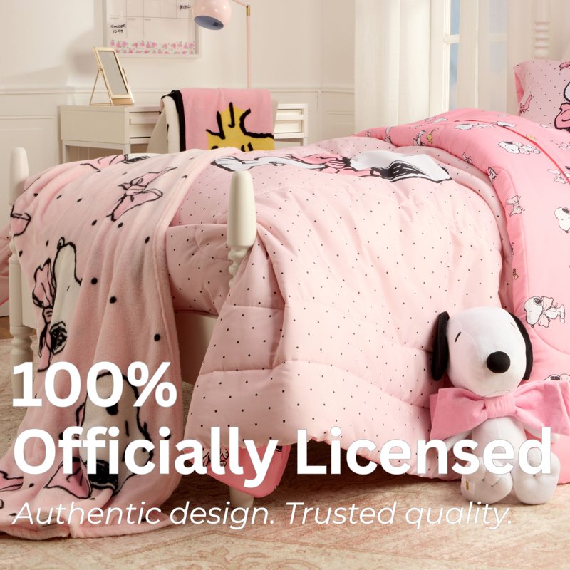 Pink Snoopy Plush Bed Blanket - Twin/Full Size Cozy Fleece Bedding